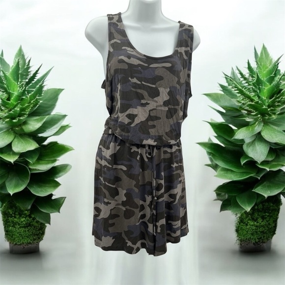Zenania Camouflage Sleeveless Romper - New with Tags - XL  Add some edge to your - Picture 4 of 4